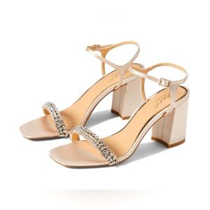 Jewel Badgley Mischka NWOB 🚨Lori Women's Sandals size 8.5